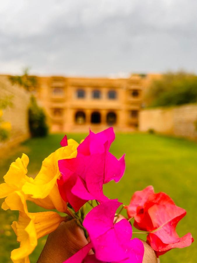 Hotel Golden Safari Jaisalmer 자이살메르 외부 사진
